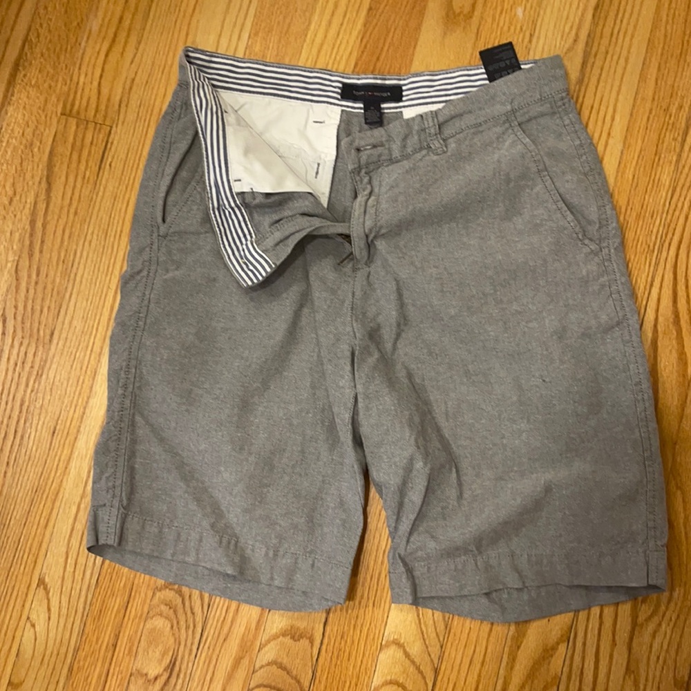 Tommy - size 33